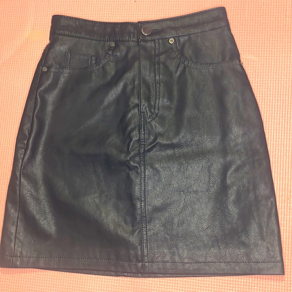 Divided H&M girl skirt